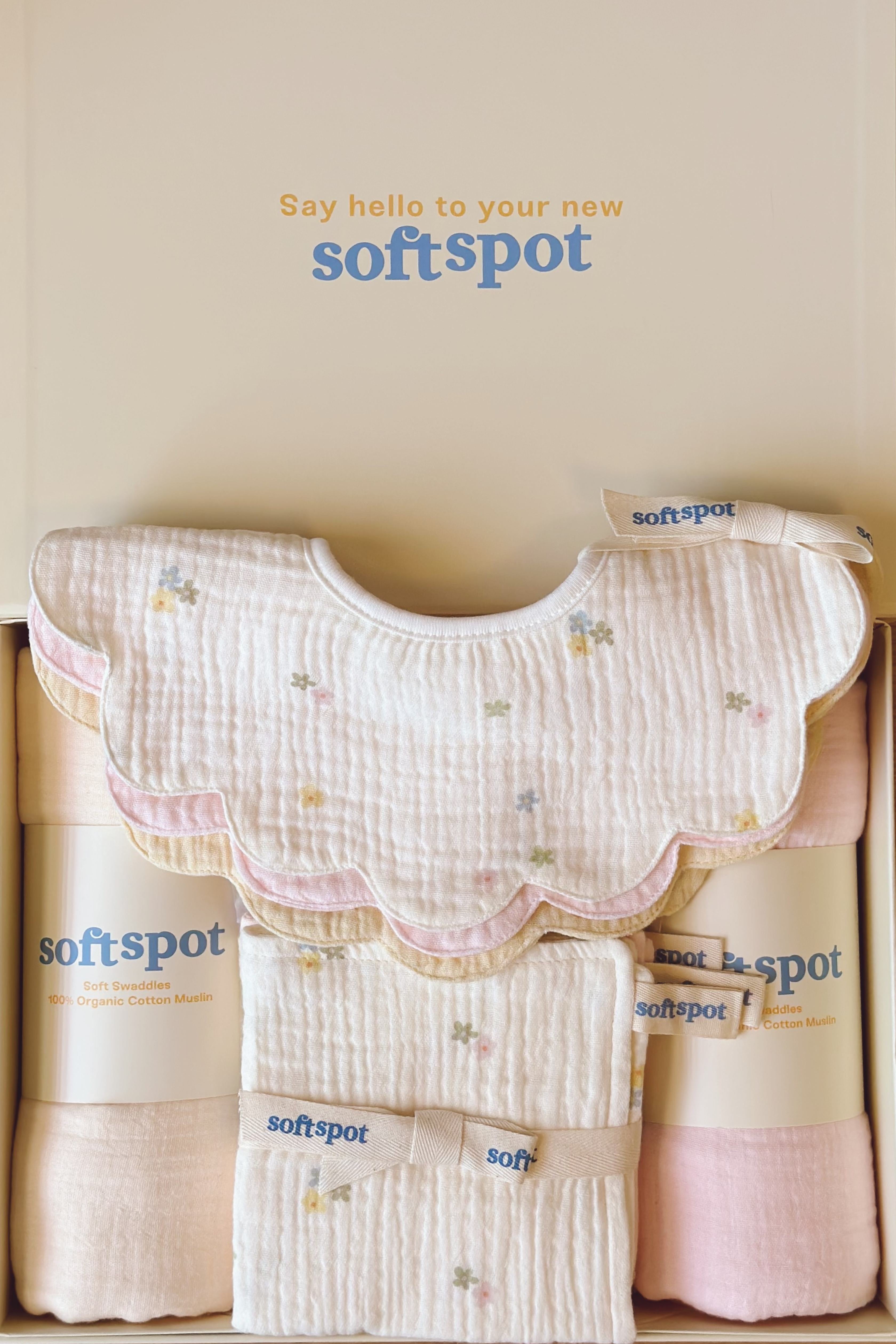 Organic Cotton Muslin Bib - Spots Organic Cotton Muslin Bib - Spots