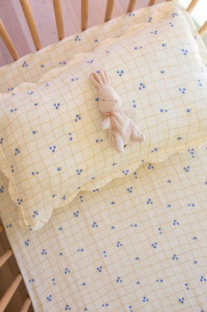 Soft Crib Sheet – Blueberries