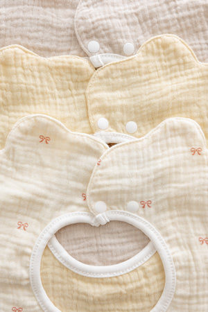 Soft Bibs – Petal Ribbon