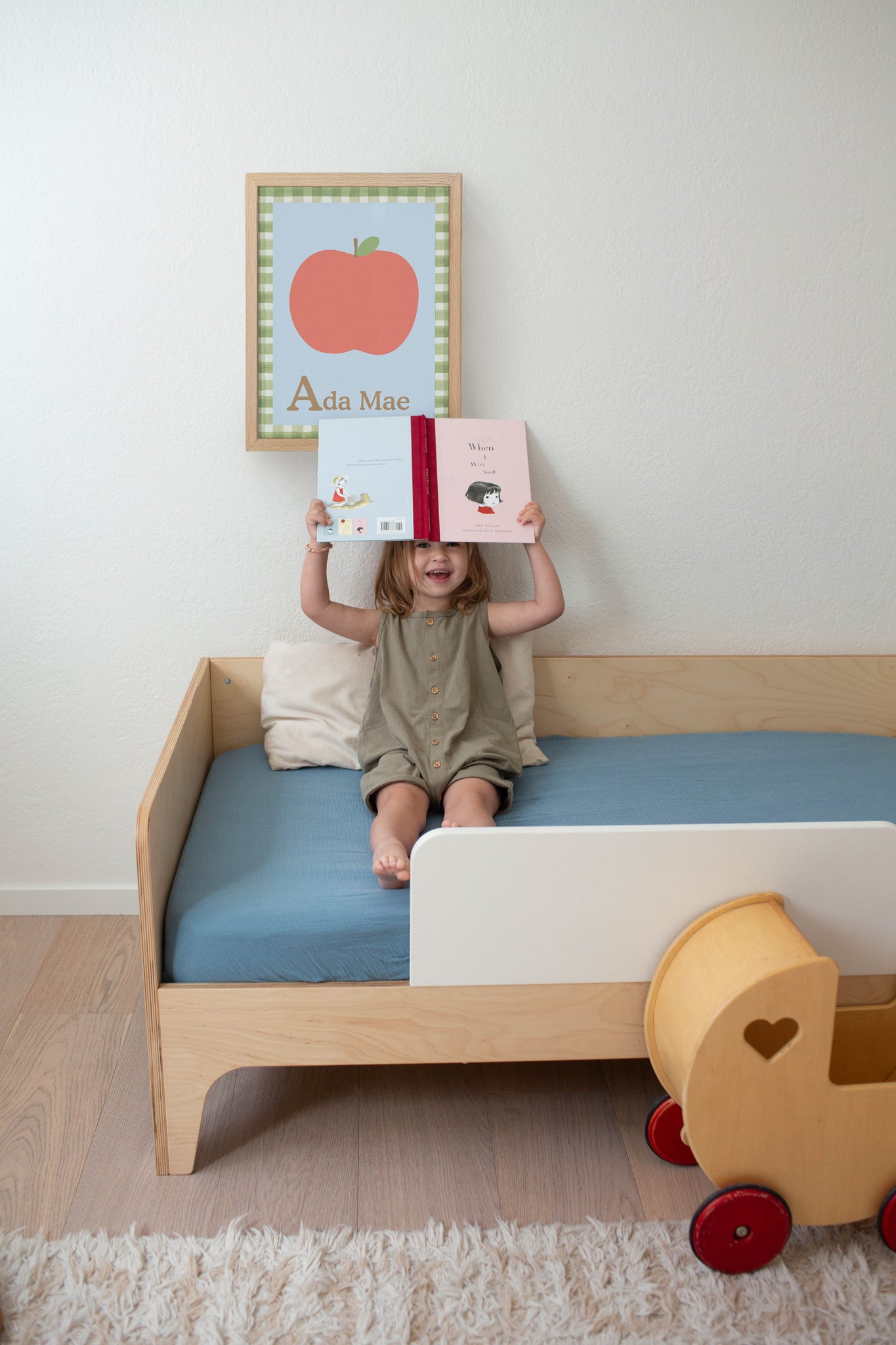 Soft Poster – Apple – Soft Spot